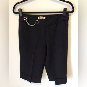 WHITE HOUSE BLACK MARKET DRESS BERMUDA SHORTS SIZE 2